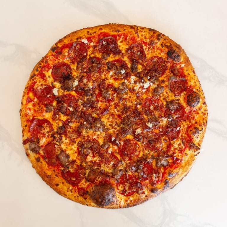 Fresh Salads to Complement Your Meal